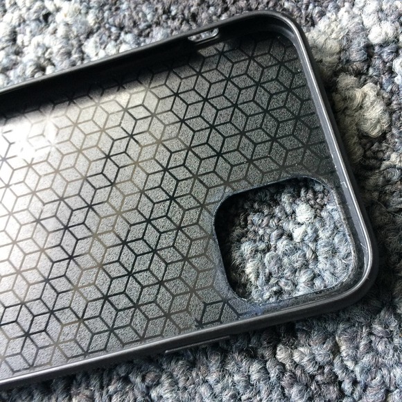 iPhone XR Case Black Grey Feather Print Cover NEW - Picture 10 of 11